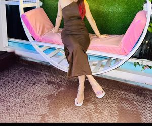 beautiful long Bodycon dress🤎🤎