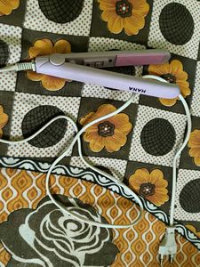 Hana Professional Hair Straightener
