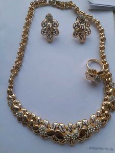 Contemporary Jwellery Set With Ring And Bracelet