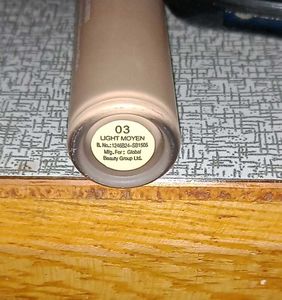 Swiss Beauty Liquid Concealer