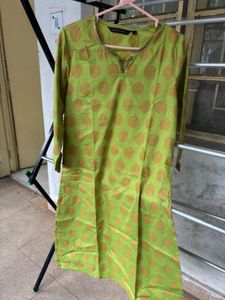 green kurta