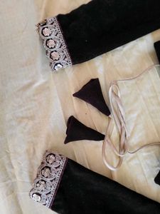 Back Open Customisrd Velvet Blouse