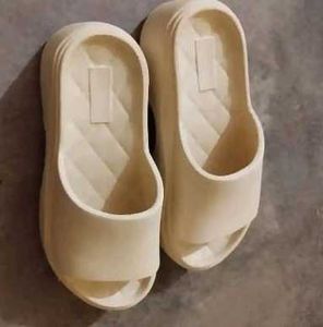 Ter Lifestyle Co Woman Round Toe Flip Flops