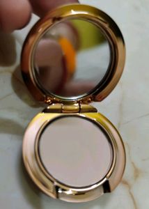 Charlotte Tillbury Airbrush Flawless Compact