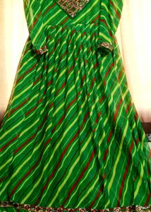 Mint Green 💚 Floor Length Gown