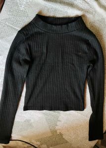 Black Bodycon Crop Sweater