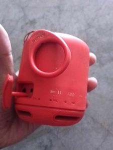 Sony Bluetooth Wireless Speaker With Mass Bass Good Sound Quality In New Condition Not Used It Most Of The Time Thinking To Buy New Speaker Real Price - 4650 You Can Check In Google