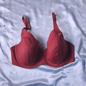 Demi Bra