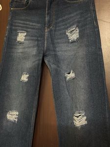 Distressed Wide Leg Jeans