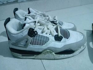 Air Jordan Retro 4 Shoes