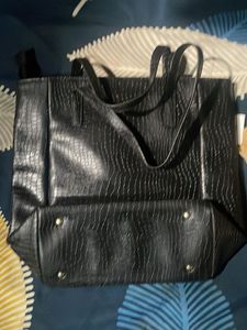 Kleio Black Tote Bag - New