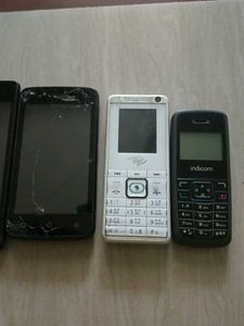 5 Combo Phones Dead And Broken