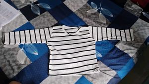🤍✨Striped Asthetic Top🎉