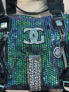 sequence shoulder bag