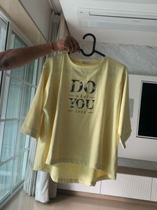 Fixed price, 3/4 sleeves, yellow T-shirt