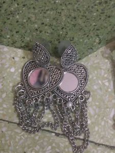 4 Earring