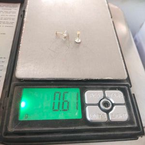 22C Pure Gold Round Dimond Stud Earrings