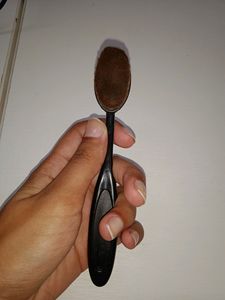 Foundation Brush 🖌️