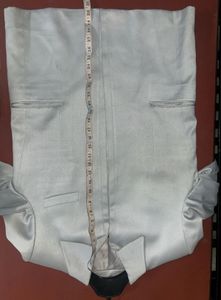 Front Open Buttonless Suit, Best Fit With High Nec