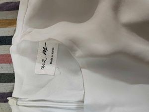 Elegant White Sleeveless Top