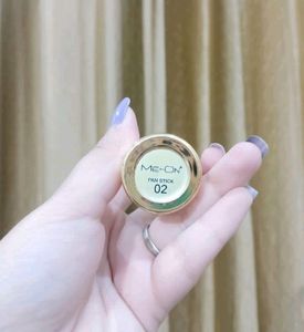 ME-ON Foundation Stick