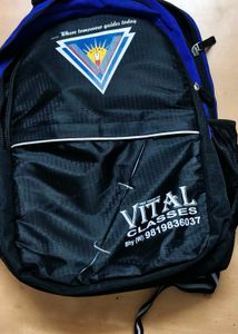 Sturdy Black Backpack – Ideal for College & Daily
