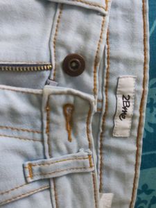 BRANDED LIGHT BLUE JEANS