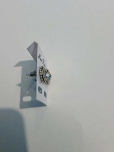 One Pair Earing