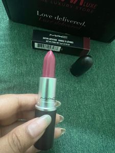 MAC Satin Lipstick &#34;Amorous 801&#34;