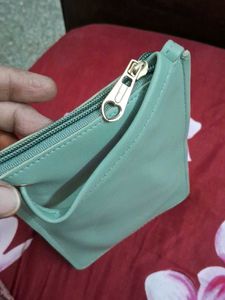 Mobile  Sling  Purse