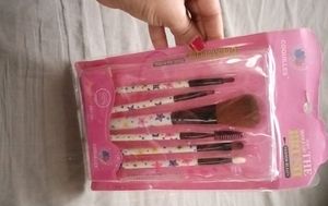 COQUILLES Brand Soft Makeup Brushes