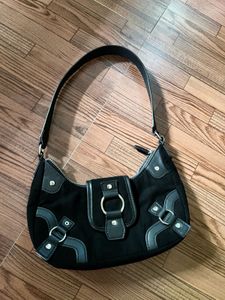 y2k black shoulder bag🖤🎧