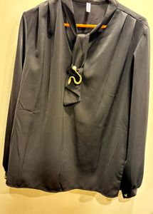 Elegant Black Snake Detail Blouse