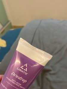 Light Up Dewdrop Face Wash