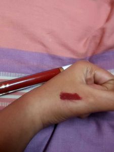 Lipstick -  reddish-brown(deep red) / maroon Shade