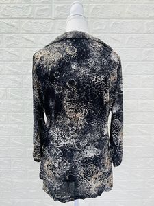 Grey Floral Tab Sleeve Tee