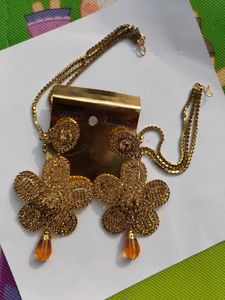 Golden Flower Necklace Set
