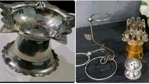 Pack 4 Agarbatti &amp; Diya &amp; Candle 2 Stand