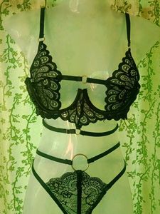 Black Lace Lingerie Set