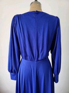 Elegant Blue Midi Dress