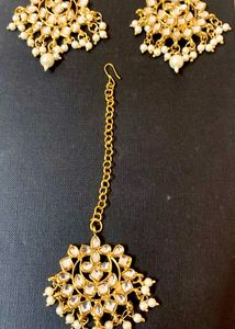 Kundan Earrings And Mangtika
