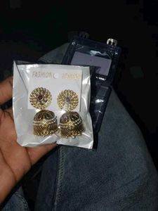 Jhumka Studs