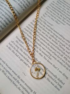Resin Flower Necklace
