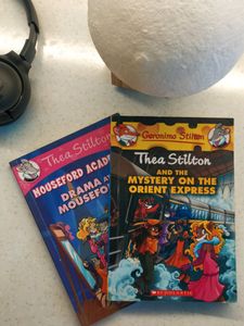 COMBO!! THEA STILTON EXITING AND THRILLING. 2 FOR THE PRICE OF ONE