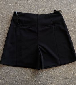 Zastraa Mini Skort with Brand tag 🏷️