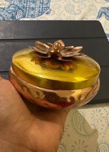 Metal Showpiece