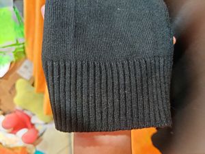 Forever21 Men Solid Vneck Black Sweater