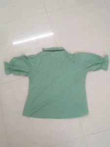 Cute green top