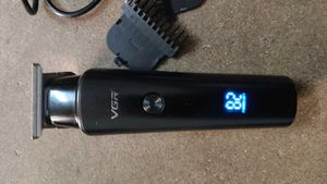 VGR V-937 Professional Corded & Cordless Hair Trim