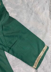 🤩Brand NEW + Freebie 🎁 Festive Kurta Set🤩